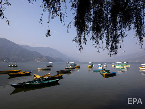 У ВООЗ рекомендують країнам не вимагати від мандрівників документів про вакцинацію проти COVID-19