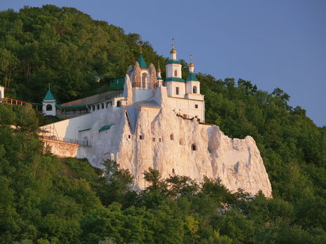 Святогірська лавра розташована на підконтрольній Києву території Донецької області