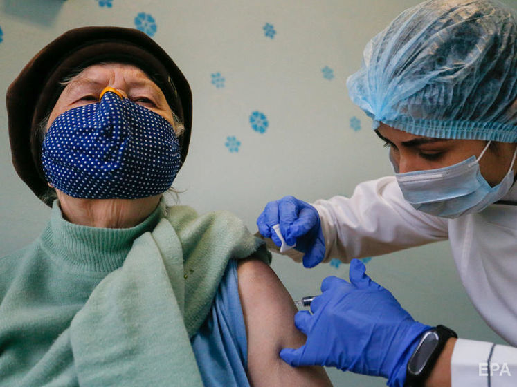 Більшість українців проти вакцинації проти СOVID-19. Навіть безплатно