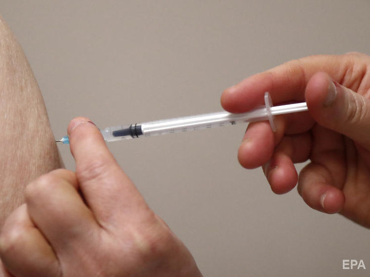 Украина ведет переговоры о закупке вакцин от COVID-19 с индийским производителем Serum