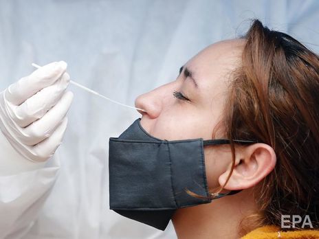 В Киеве разоблачили мужчину, который продавал поддельные справки об отсутствии COVID-19