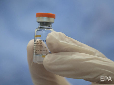 Производитель китайской вакцины Sinovac заявил, что она эффективна против 