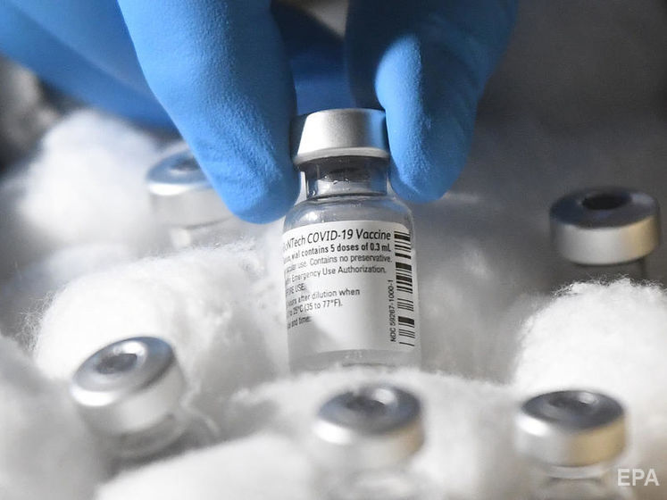 Pfizer і BioNTech погодилися виділити свою вакцину проти коронавірусу для бідних країн – Reuters