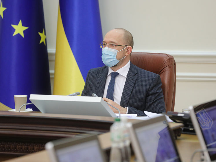 Шмыгаль заявил, что количество коек с кислородом в украинских больницах с сентября выросло в пять раз
