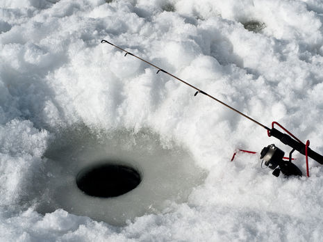 У Черкаській області 24 січня під час риболовлі під лід провалилося троє людей