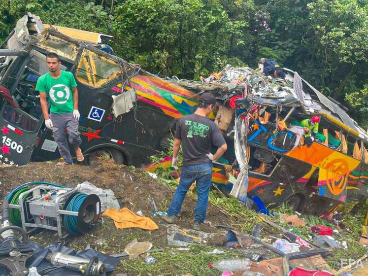 У Бразилії автобус врізався у відбійник – 19 людей загинули, 33 постраждали
