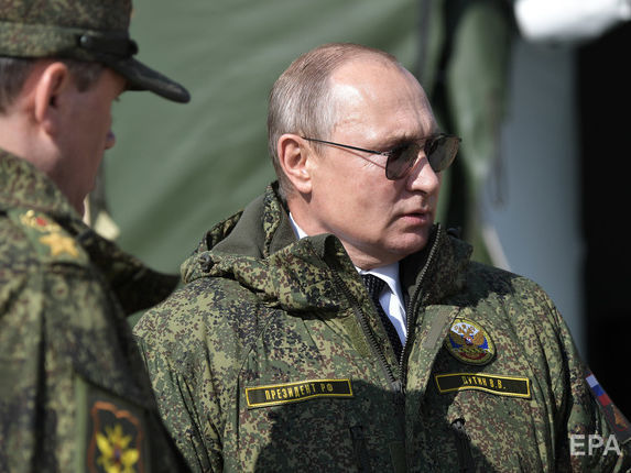 Путин хочет законодательно запретить сравнивать роли СССР и Германии во Второй мировой войне