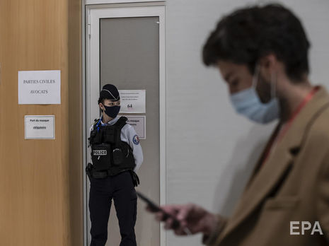 Полиция опровергла связь украинского подростка, которого избили в Париже, с радикальными группировками – МИД