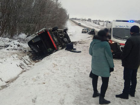 У Полтавській області перекинувся рейсовий автобус