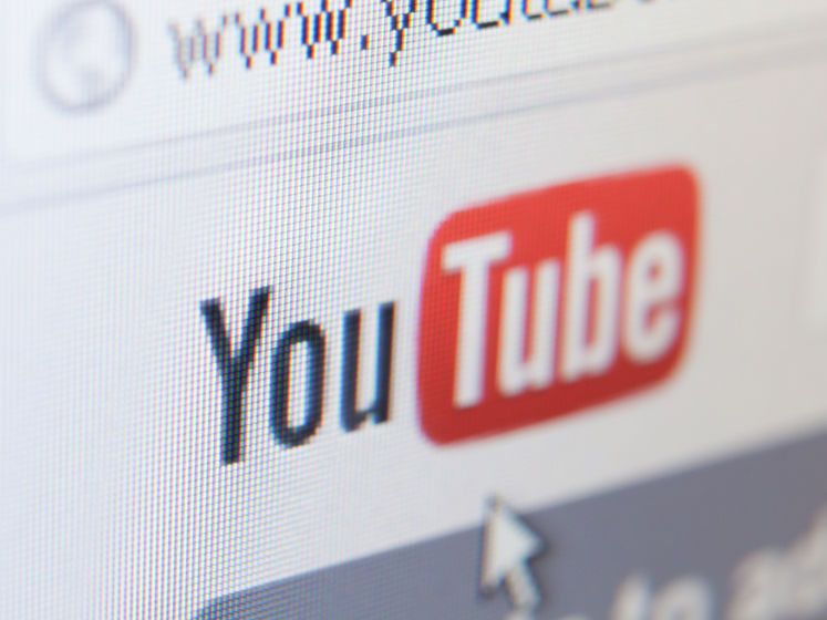YouTube по ошибке начал блокировать видео с гимном России