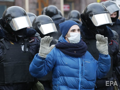 В России прошли новые протесты в поддержку Навального. Задержаны больше 5 тыс. человек. Онлайн-репортаж