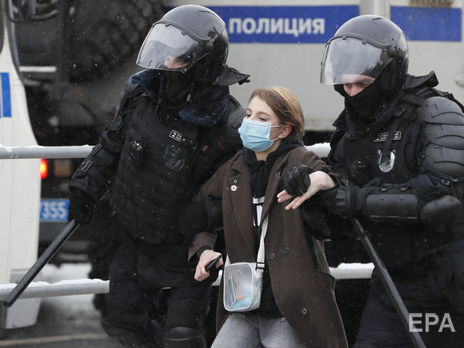 Число задержанных на акциях протеста в России превысило 3,3 тыс. – правозащитники
