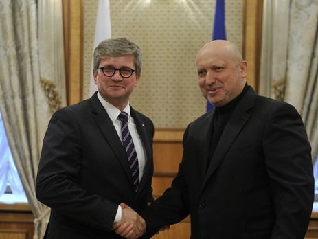 Турчинов: Украина и Польша создадут совместную группу для реализации военных проектов