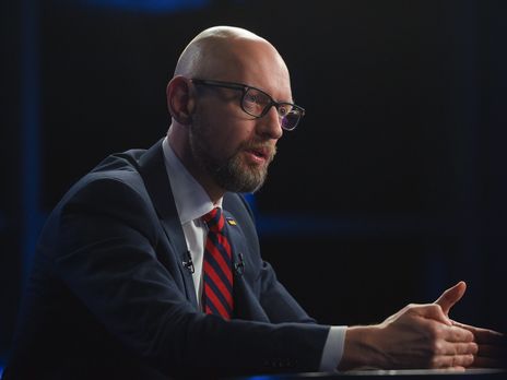 Яценюк: Влада відновила імпорт електроенергії з РФ. Це злочин проти нашої безпеки і незалежності