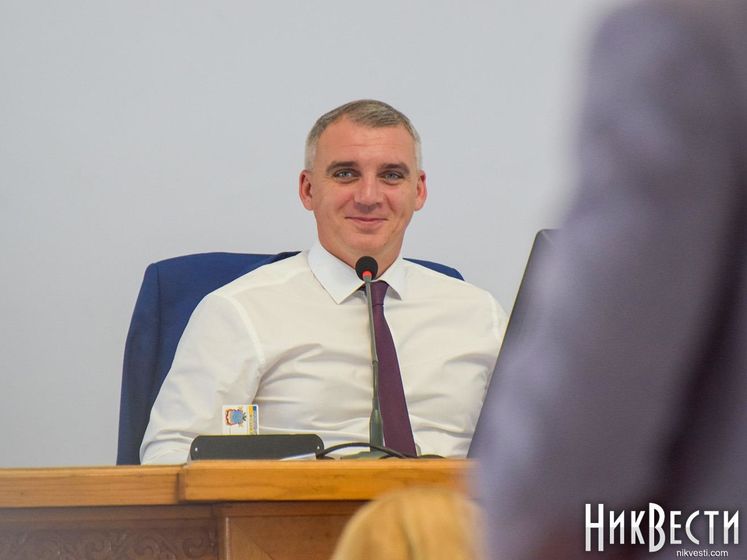 Мэр Николаева во время сессии переводил выступления депутатов от ОПЗЖ на украинский язык