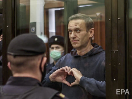 Суд в Москве 2 февраля заменил Навальному условный срок на реальный по делу "Ив Роше"