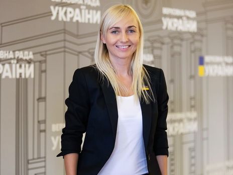 Нардепка Устінова: СБУ визнала, що Козак пов'язаний із грошима РФ через Медведчука ще 2019 року, але без політичної волі справи лежали похованими у СБУ