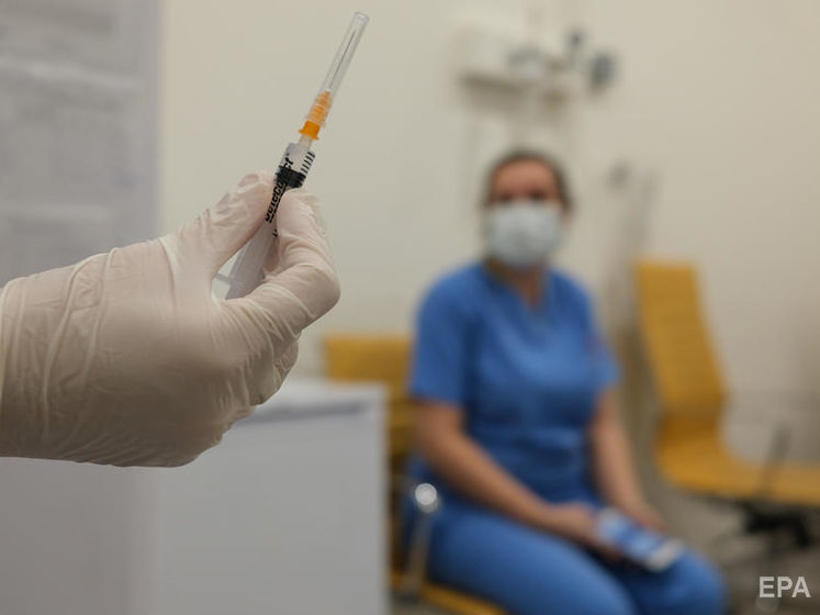 Украинских медиков обучат проводить вакцинацию населения от COVID-19