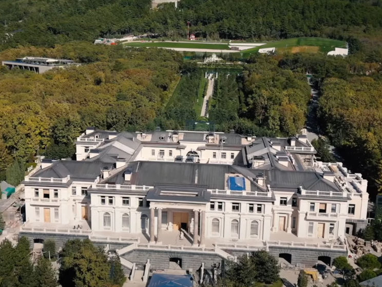 В МИД РФ назвали расследование о дворце Путина "3D-документалистикой"