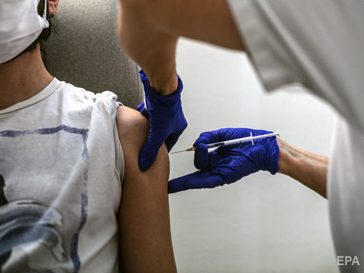 У світі зробили понад 128 млн щеплень проти коронавірусу – дані Bloomberg