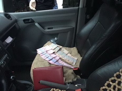 СБУ: Один из руководителей райотдела полиции Кременца задержан на взятке