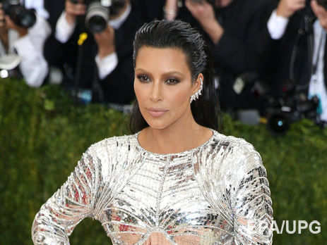 В Париже нашли одно из украденных у Кардашян украшений