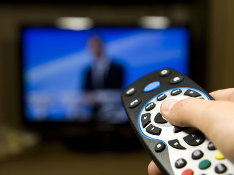 У Латвії на рік припинили ретрансляцію телеканала 