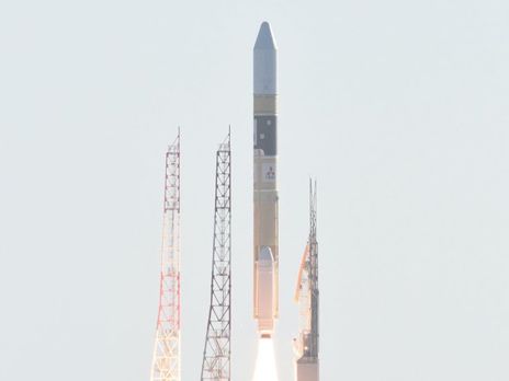 Зонд был запущен еще 20 июля 2020 года со стартовой площадки космического центра Танэгасима в Японии