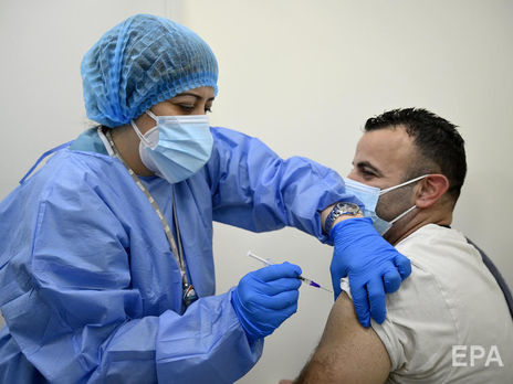 Ливанцы получают вакцины Pfizer/BioNTech