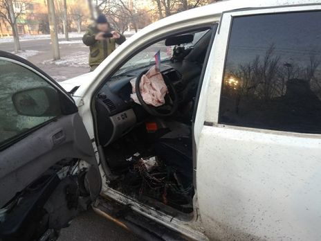 В Горловке взорвали машину с одним из главарей боевиков 