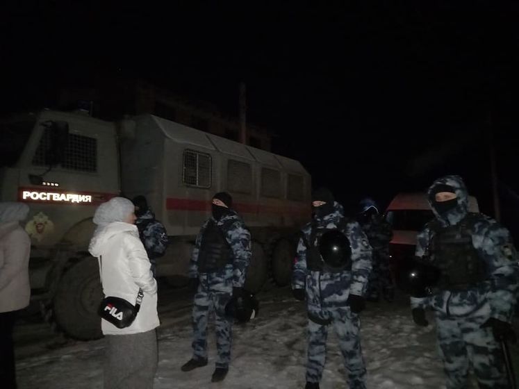После обысков в Крыму незаконно задержали шесть человек &ndash; Денисова