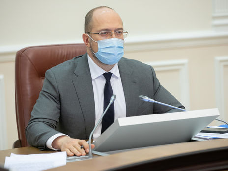 Шмыгаль: Мы все еще рассчитываем получить первые партии вакцин от коронавируса в феврале