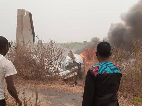 В Нигерии упал военный самолет, есть погибшие