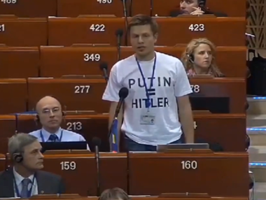 Гончаренко в ПАСЕ: Гитлер не додумался проводить выборы в рейхстаг в оккупированной Европе. А Путин в Крыму выборы провел