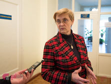 Дешевая подделка или качественная вакцина: мифы о вакцине Covishield, которую получила Украина