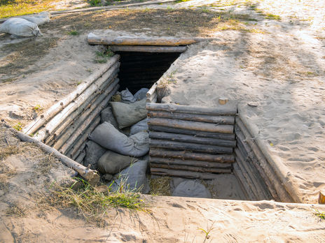 В зоне ООС после пожара тлеют блиндажи, возможно, есть погибшие