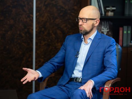 Когда страна в кризисе, голосовать за актеров и спортсменов нельзя – Яценюк