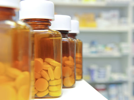 В Донецкой области 15-летняя девочка захотела прогулять школу и наглоталась таблеток