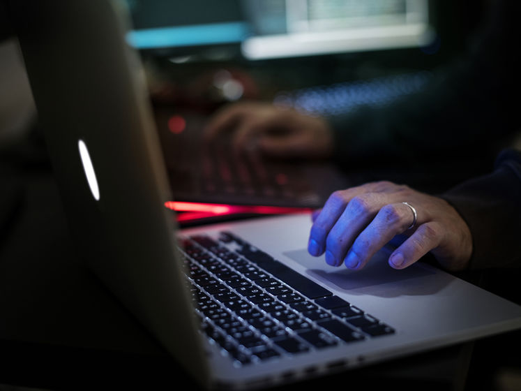 РНБО попередила про кібератаки на систему документообігу держорганів. Вірус схожий на Petya