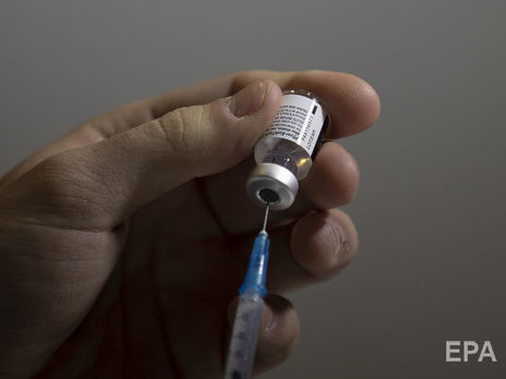 В Украине сделали первую прививку от COVID-19