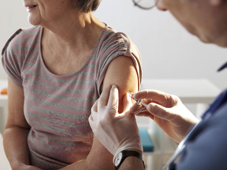 В Кабмине рассчитывают, что коммерческая продажа вакцин от COVID-19 в Украине начнется ближе к лету 