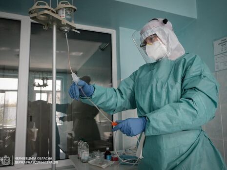 За сутки в Украине коронавирус подтвердили у 8 тыс. человек