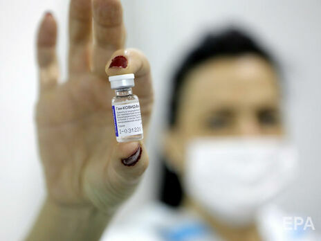 Білорусь запустила виробництво російської вакцини проти COVID-19 