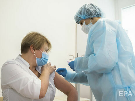 В Украине от коронавируса привили уже более 3 тыс. человек