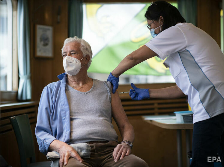 У Швейцарії після вакцинації препаратами від Pfizer/BioNTech і Moderna померло 16 пенсіонерів