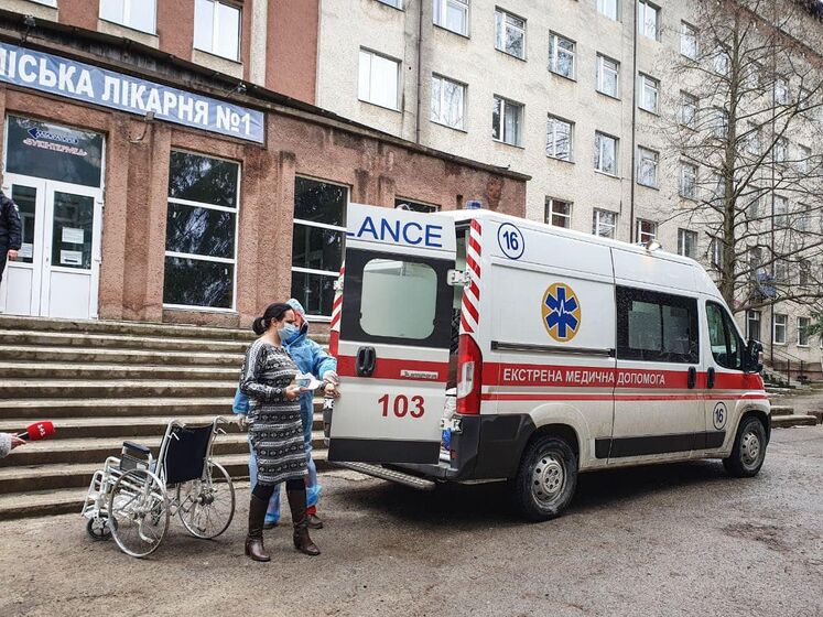У лікарні в Чернівцях, де сталася пожежа, пацієнт помер не від опіків – мерія