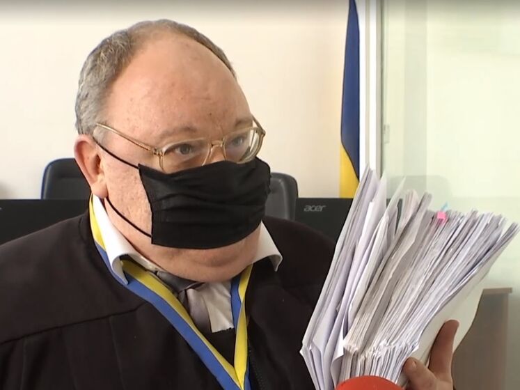 У Чернігові на засіданні апеляційного суду заснув суддя – ЗМІ