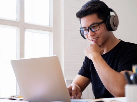 Большинство украинцев против дистанционного обучения в школах во время карантина – опрос