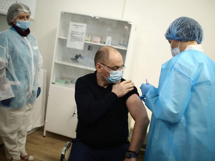 "Користь очевидна". Степанов розповів про самопочуття й побічні ефекти після вакцинації проти коронавірусу