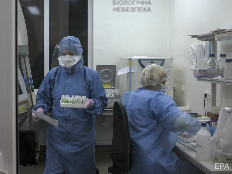 В Украине резко увеличилась суточная смертность среди пациентов с COVID-19